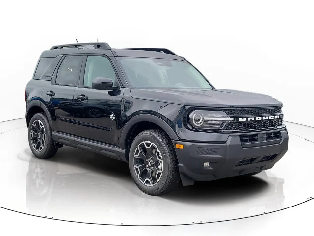 New 2026 Shadow Black Ford Outer Banks image 3