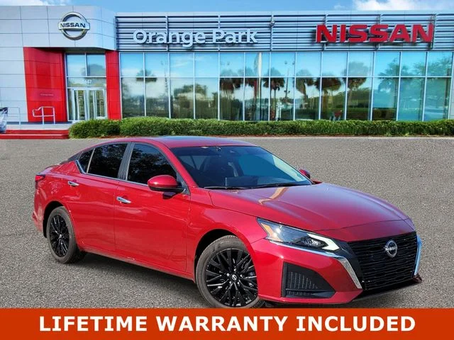 Used 2025 Red Nissan 2.5 SV image 1
