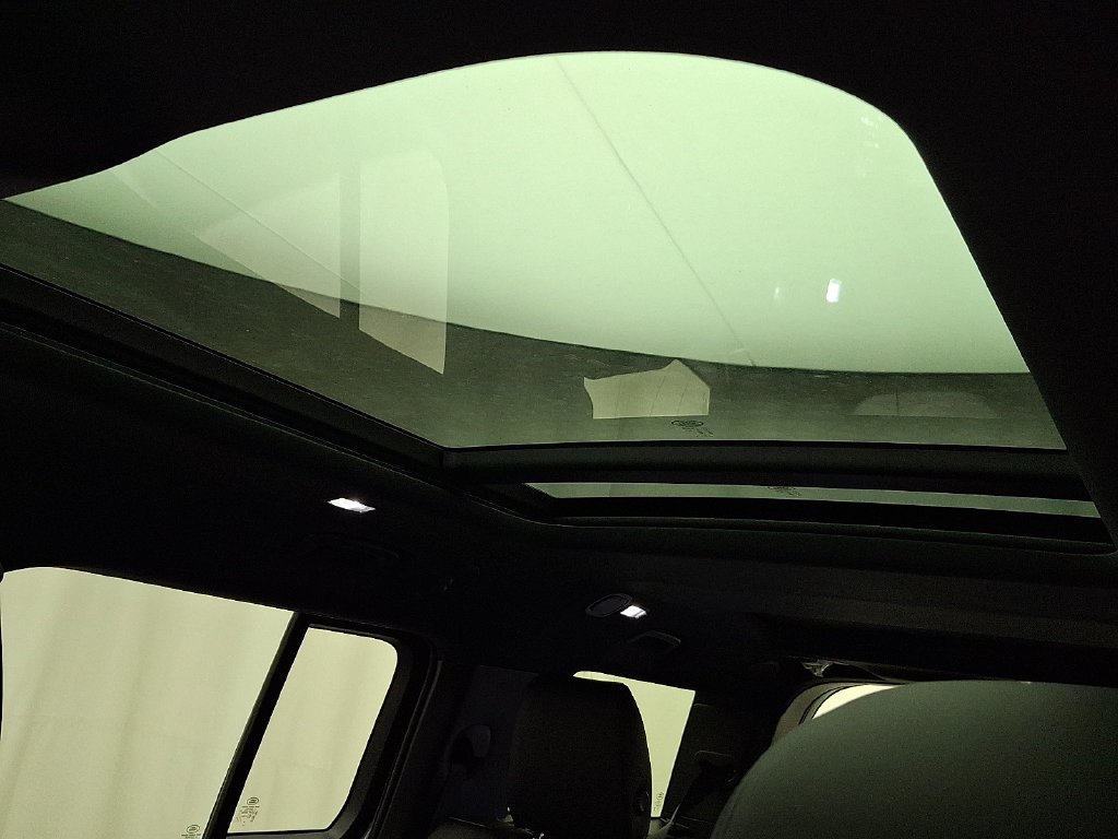 New 2026 Borasco Grey Land Rover X-Dynamic SE image 11