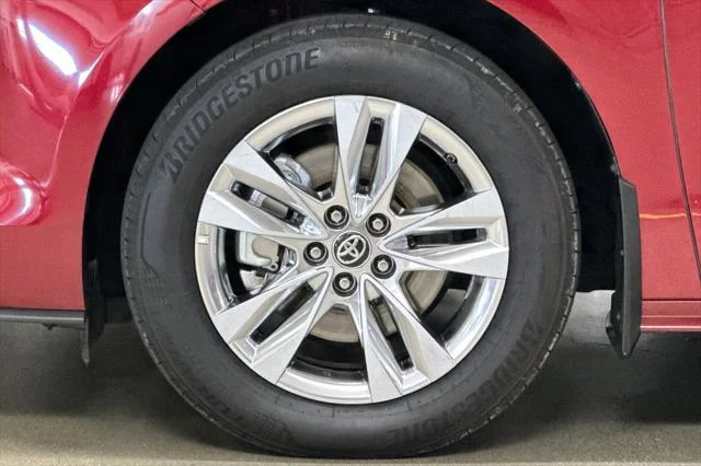Certified Used 2025 RUBY FLARE PEARL* Toyota  image 27