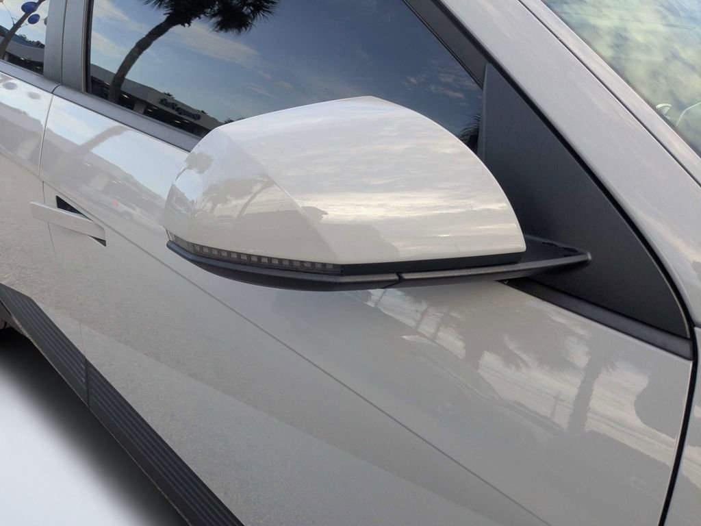 Used 2024 Gray Hyundai SE image 11