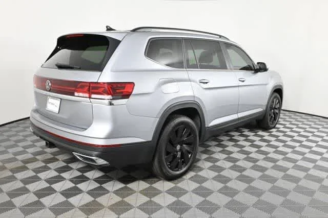2026 Volkswagen Atlas SE w/Tech - Photo 7