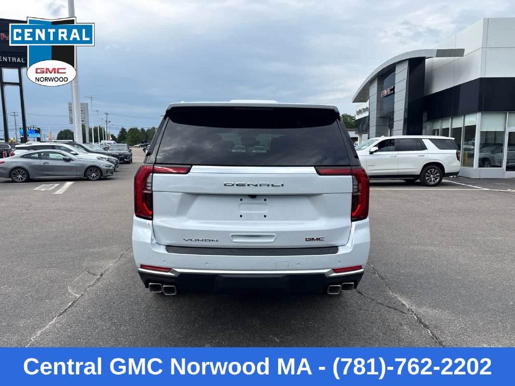 2026 GMC Yukon XL Denali - Photo 5