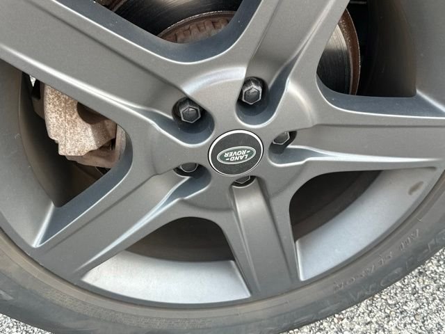 Used 2023 Blue Land Rover X-Dynamic SE image 6