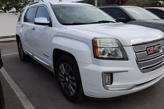 2016 GMC Terrain Denali FWD photo