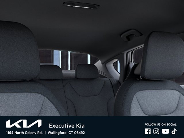 New 2026 Snow White Pearl Kia LXS image 27