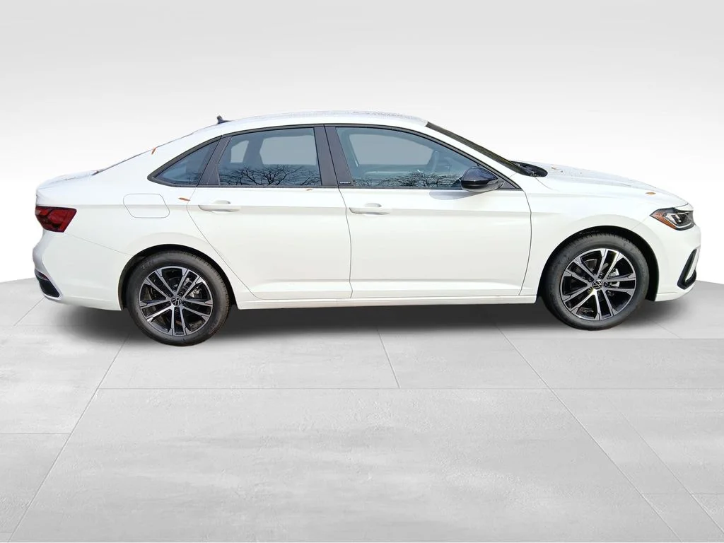 New 2026 White Volkswagen 1.5T Sport image 6
