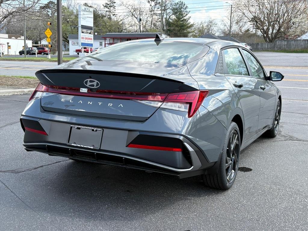 New 2026 Ecotronic Gray Pearl Hyundai SEL Sport image 18