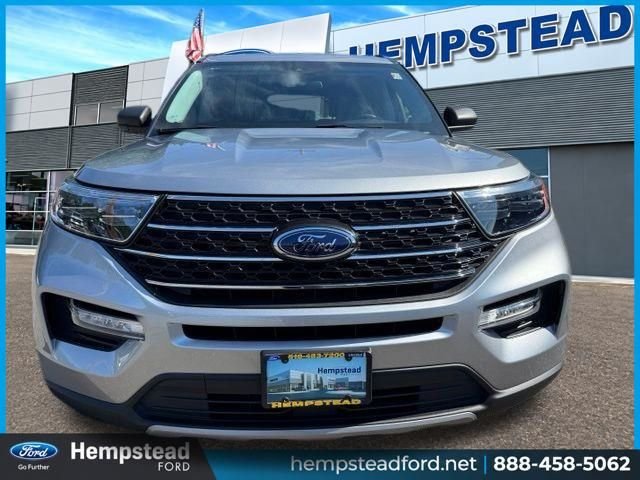 Certified Used 2023 Silver Metallic Ford XLT image 2