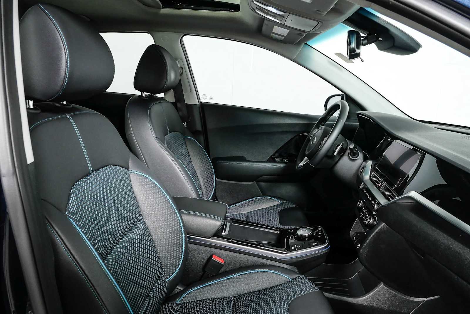 Used 2020 Gravity Blue Kia EX Premium image 24