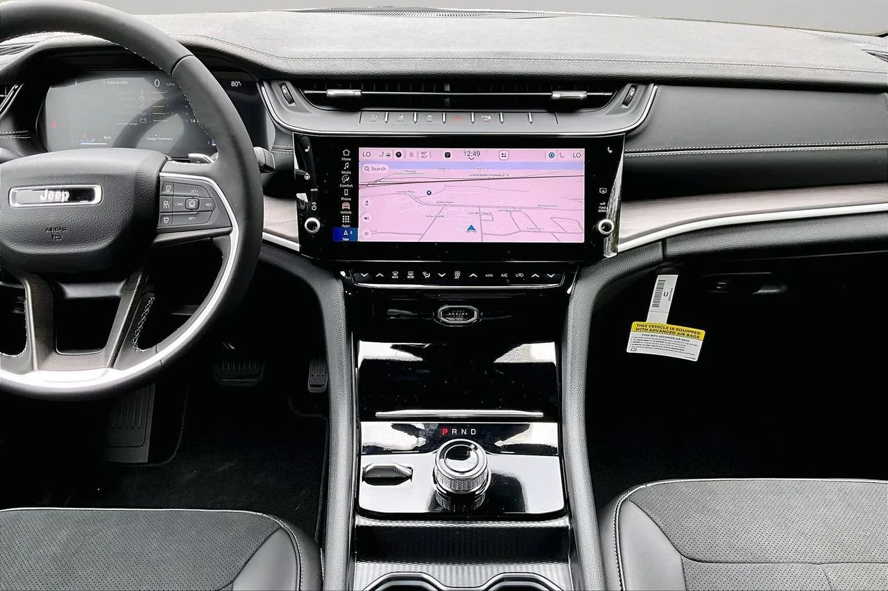 New 2026 Silver Zynith Jeep Altitude image 11