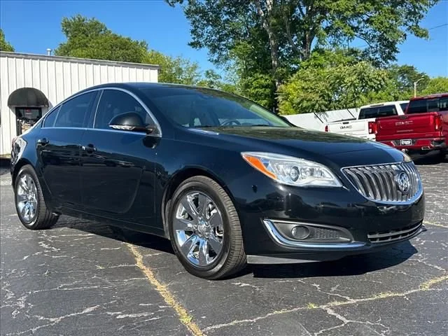 2017 Buick Regal Premium 2's photo