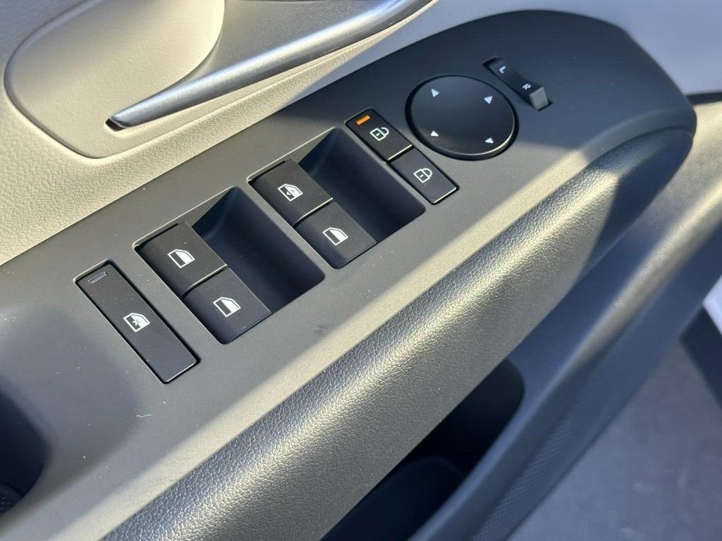 2026 Hyundai Tucson SE - Photo 9