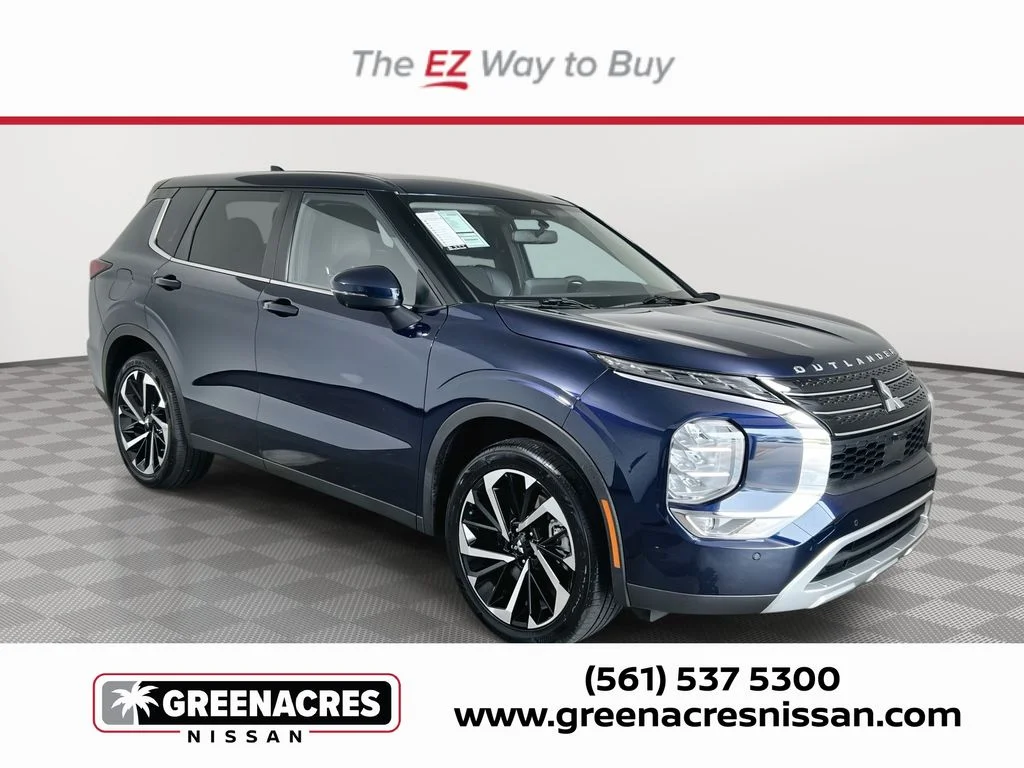 Used 2024  Mitsubishi SE image 1