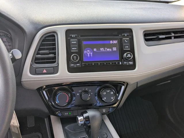Used 2019 Lunar Silver Metallic Honda LX image 23