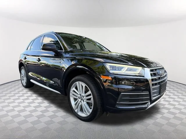 Used 2020 Black Audi Premium Plus 45 TFSI quattro S tronic image 3