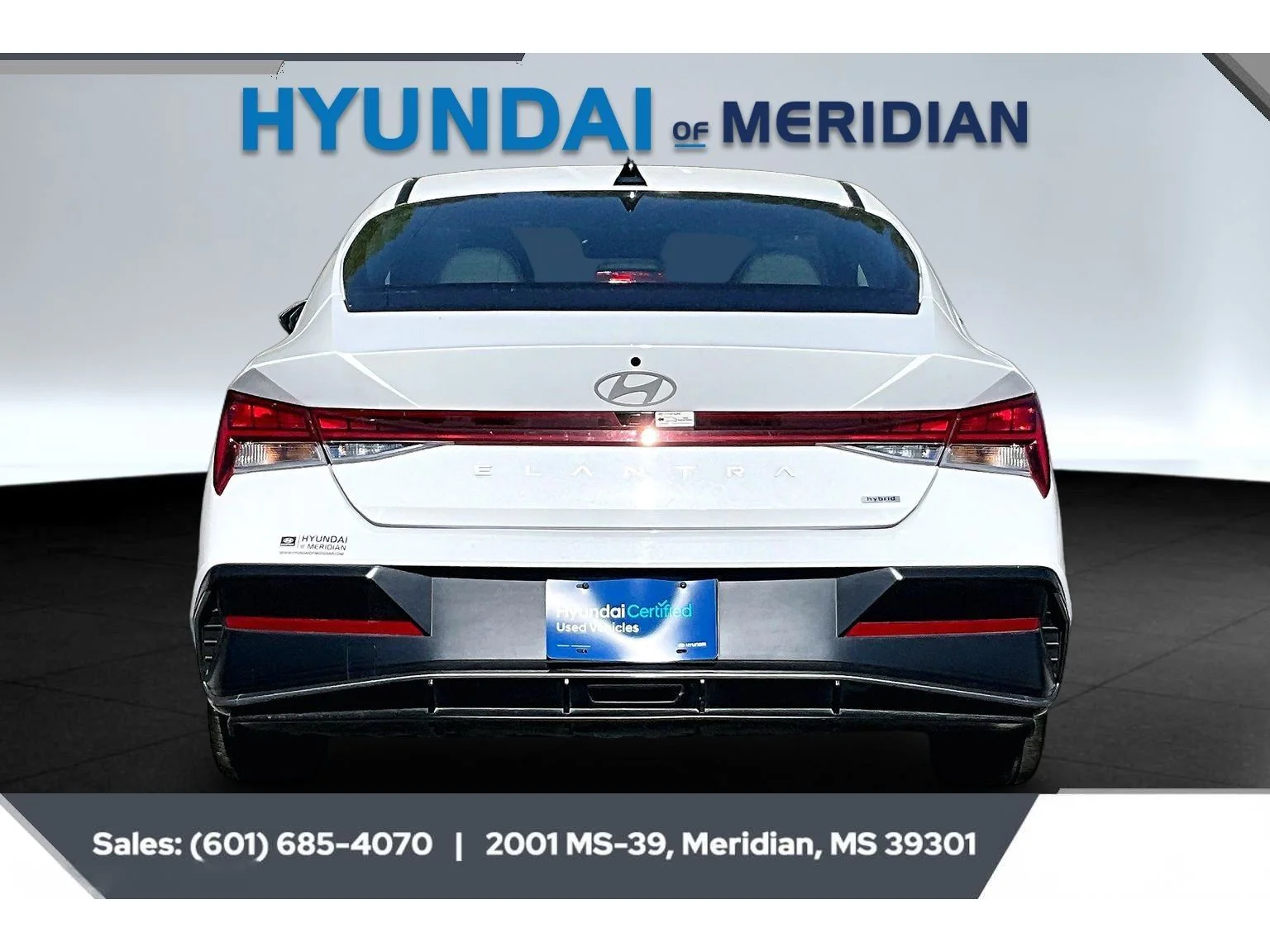 Used 2025 SERENITY WHITE Hyundai Limited image 4