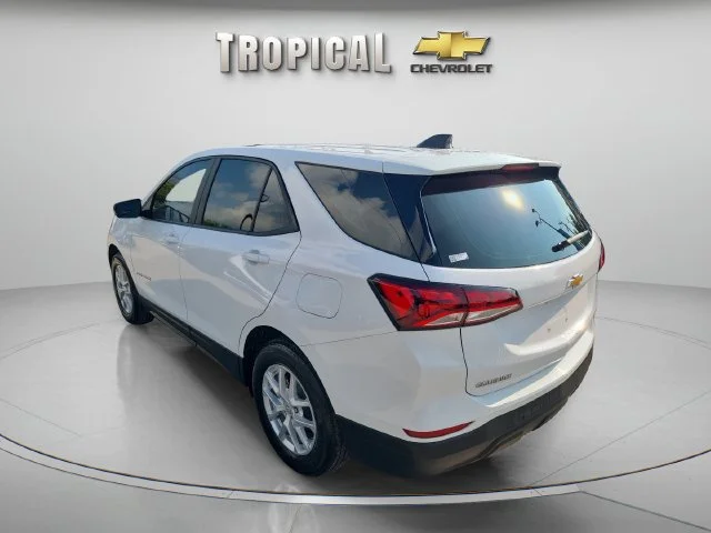 Used 2024 Summit White Chevrolet LS image 3