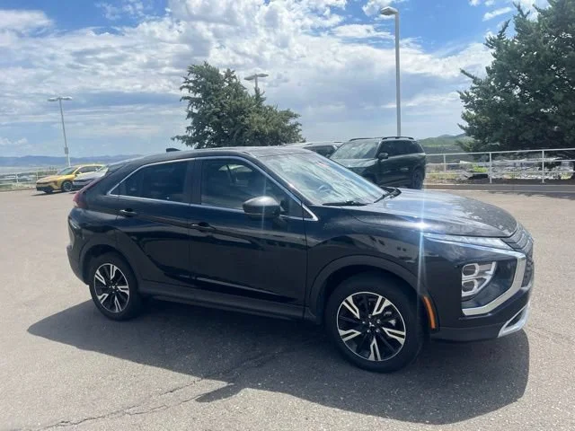 Used 2026 Black Mitsubishi  image 5