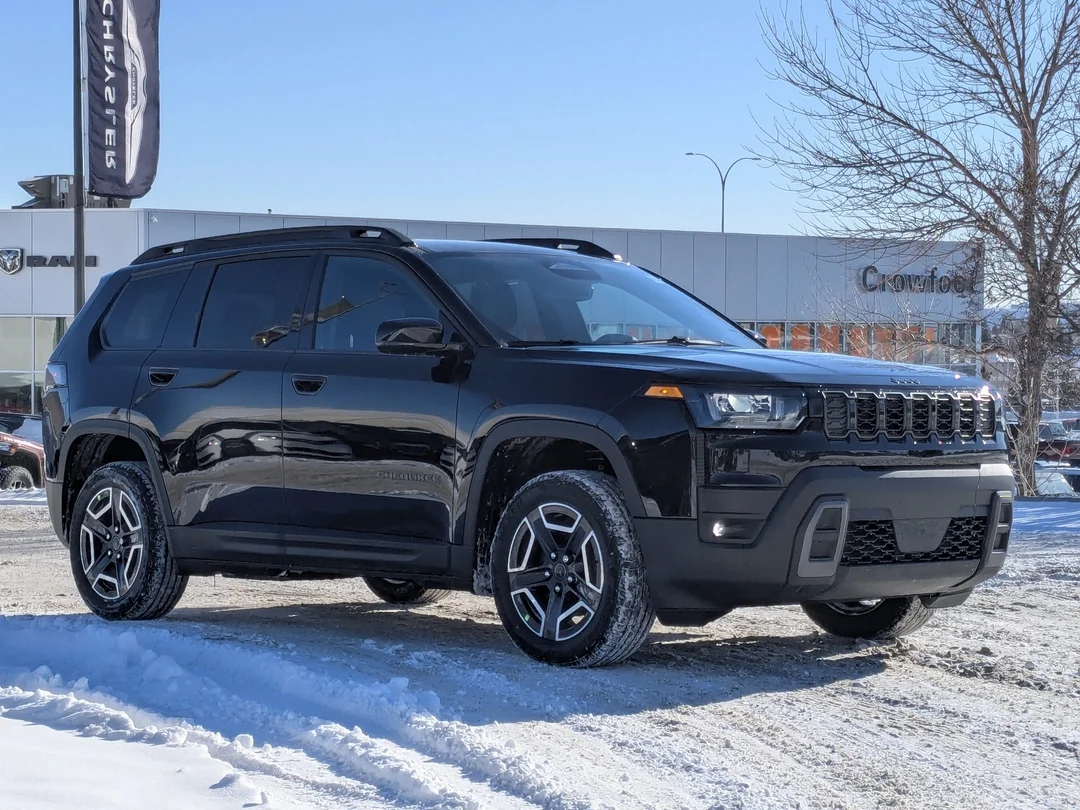 New 2026 Black Jeep Limited - - 4x4 - 1.6L Turbo Hybrid - Power Liftgate - Wireless Charging & More! image 2