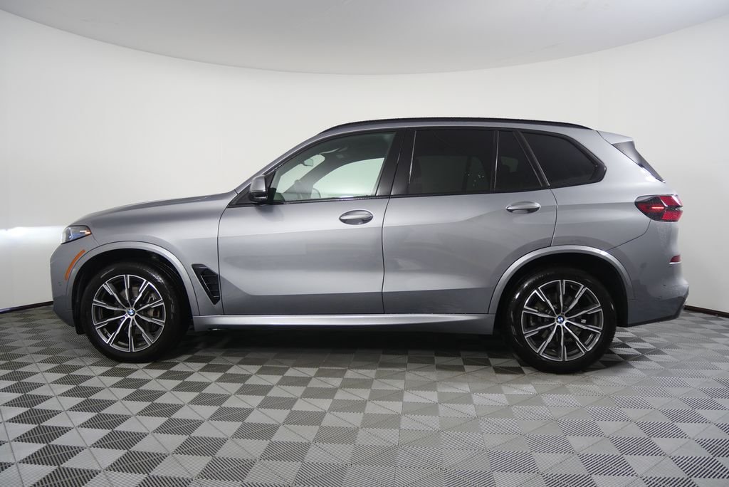 Certified Used 2026 Skyscraper Grey Metallic BMW sDrive40i image 2
