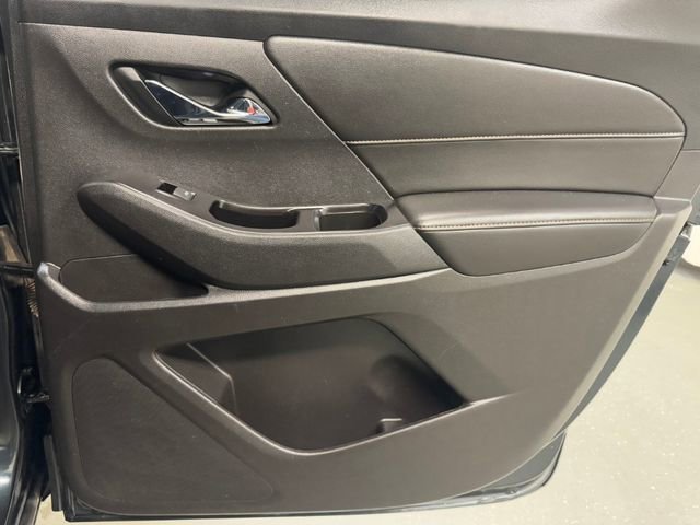 Used 2018 GRAPHITE METALLIC Chevrolet LT Leather image 36