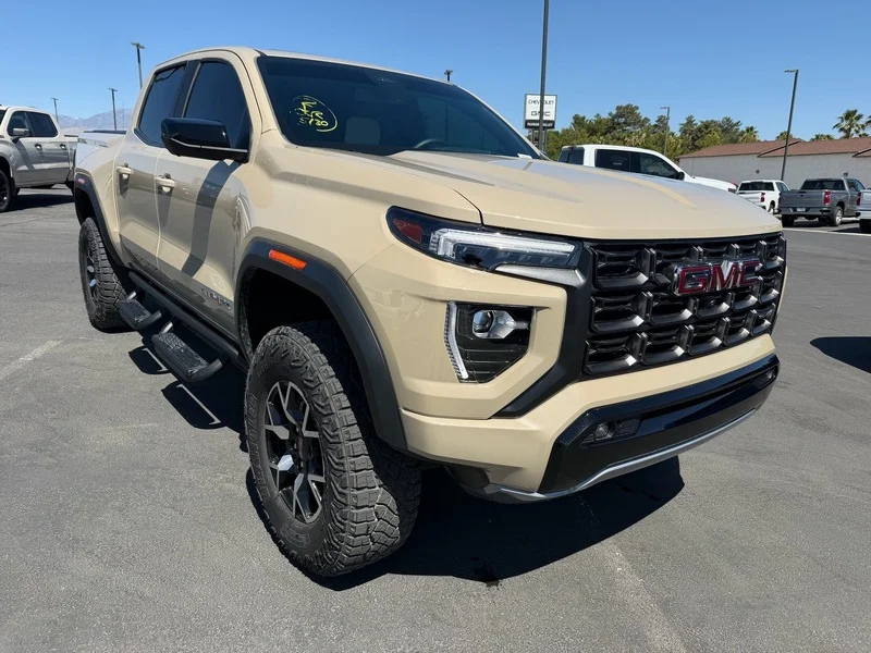2024 GMC Canyon 4WD AT4X Crew Cab Short Box's photo