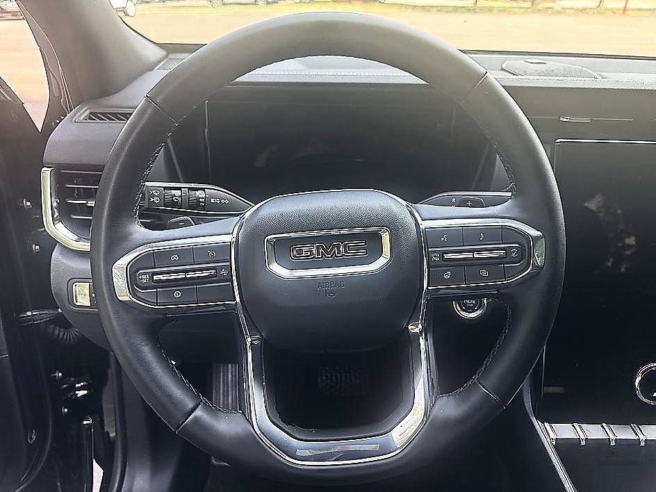 Used 2025 Ebony Twilight Metallic GMC AWD Elevation image 13