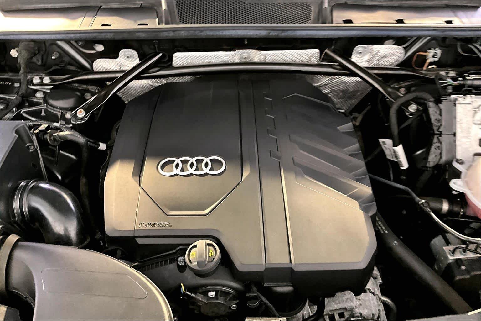 Used 2022 Daytona Gray Pearl Effect Audi S line Premium image 31