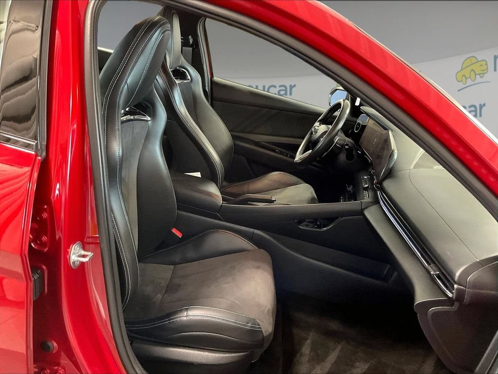 Used 2025 Red Hyundai Base image 11