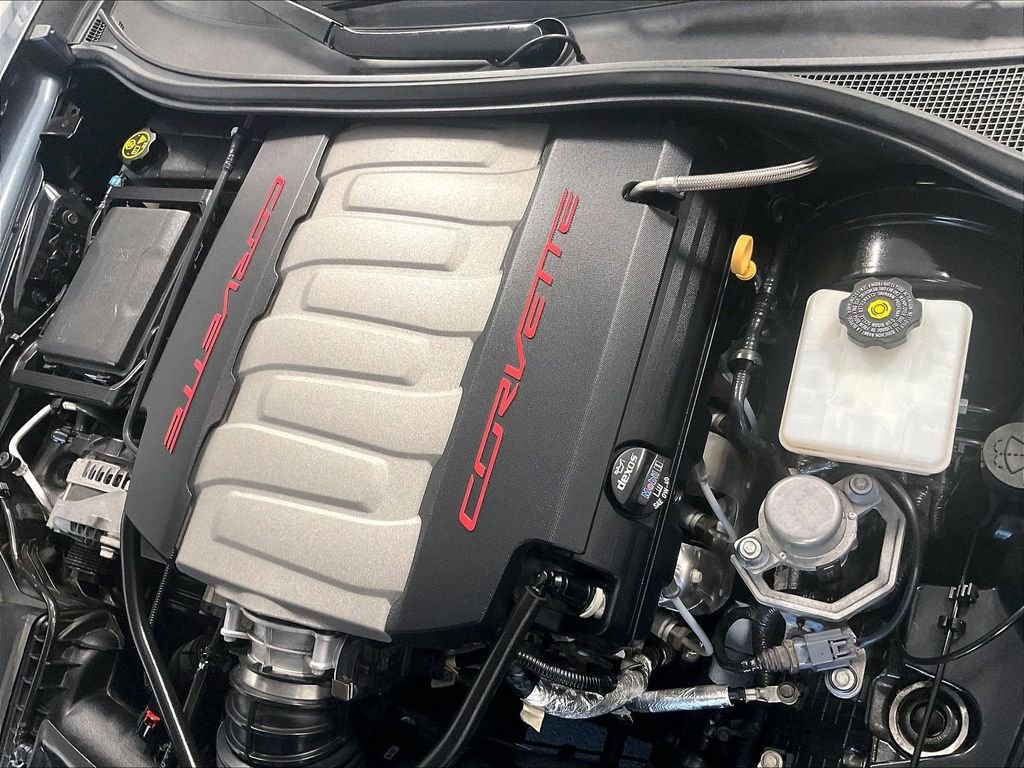 Used 2019 Gray Chevrolet Stingray image 27
