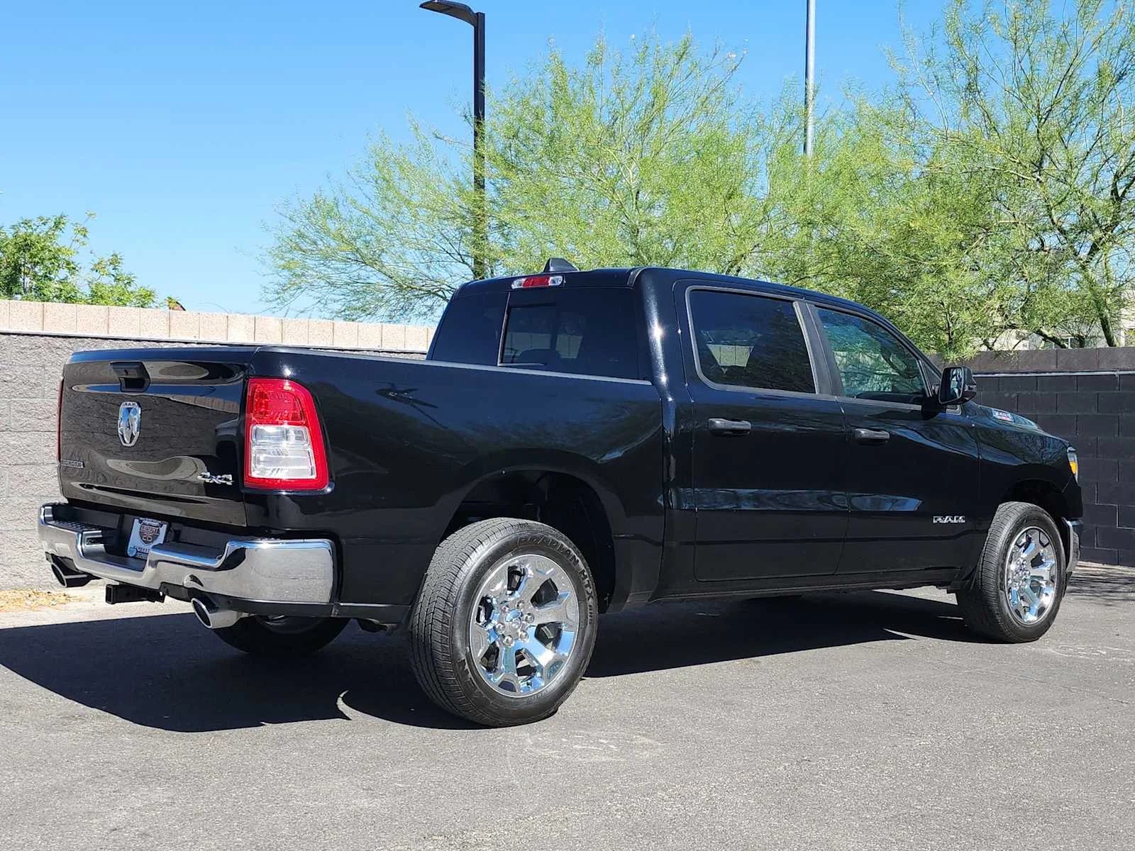 Used 2023 Diamond Black Crystal Pearlcoat Ram Big Horn image 8