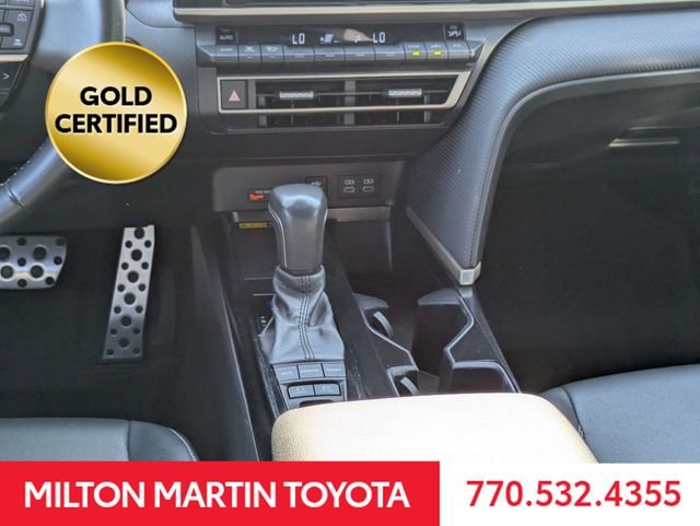 Certified Used 2025  Toyota SE image 19