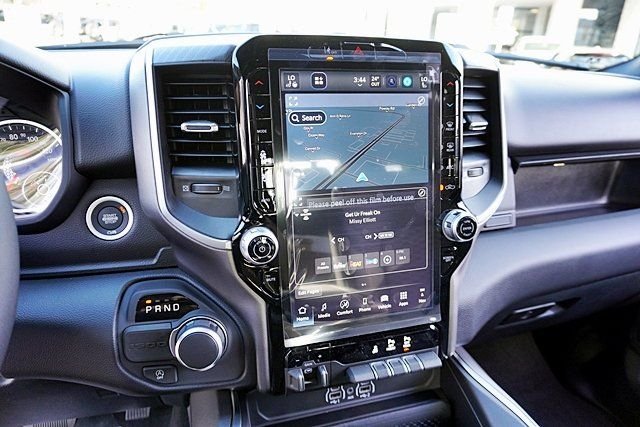 New 2026 Diamond Black Crystal Pearl-Coat Exterior Paint RAM Big Horn Sport Appearance Edition image 30