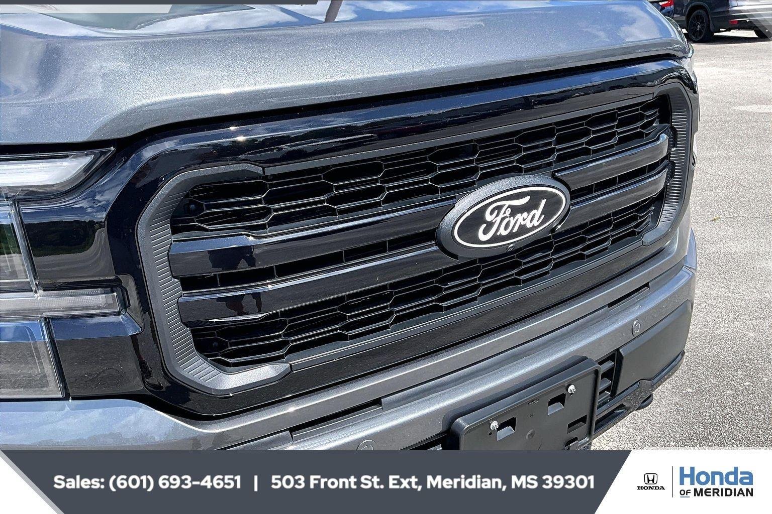 Used 2025 Carbonized Gray Ford LARIAT image 21