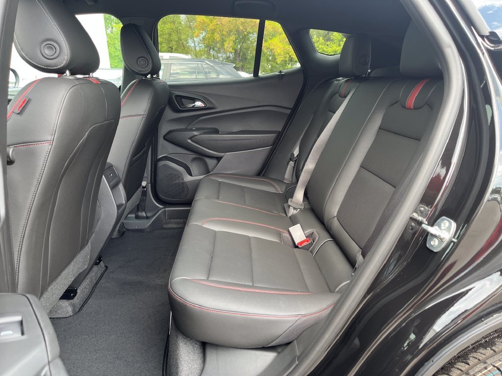 New 2026 Mosaic Black Metallic Chevrolet 2RS image 24