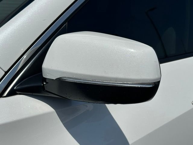 Used 2021 White Acura Advance Package image 8