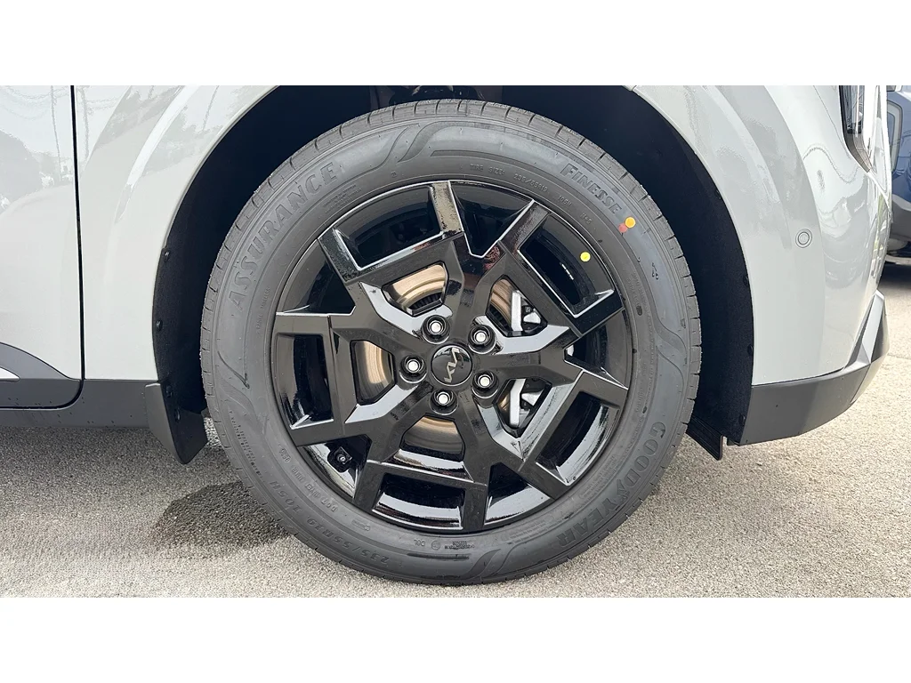 New 2026 Ceramic Silver Kia SX Prestige image 28