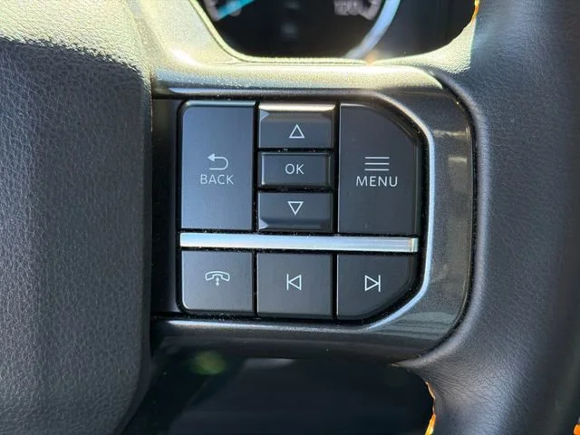 Used 2023 White Ford Tremor image 25