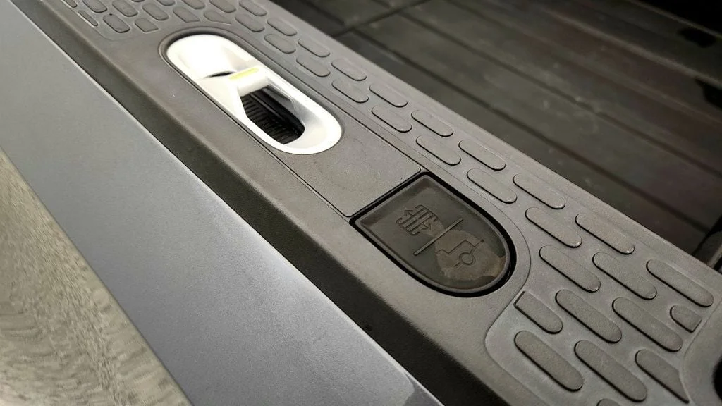 Used 2022 El Cap Granite Rivian Adventure Package AWD image 21
