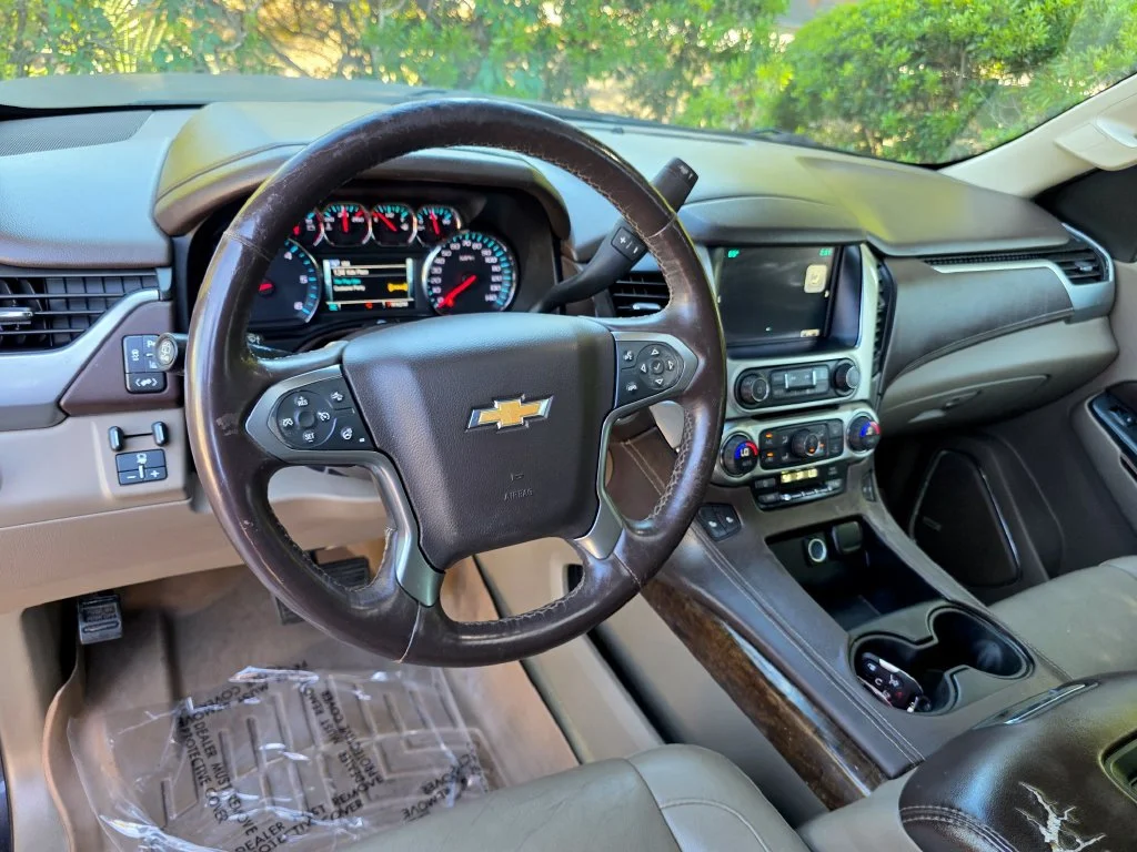Used 2015 TUNGSTEN METALLIC Chevrolet LT image 16