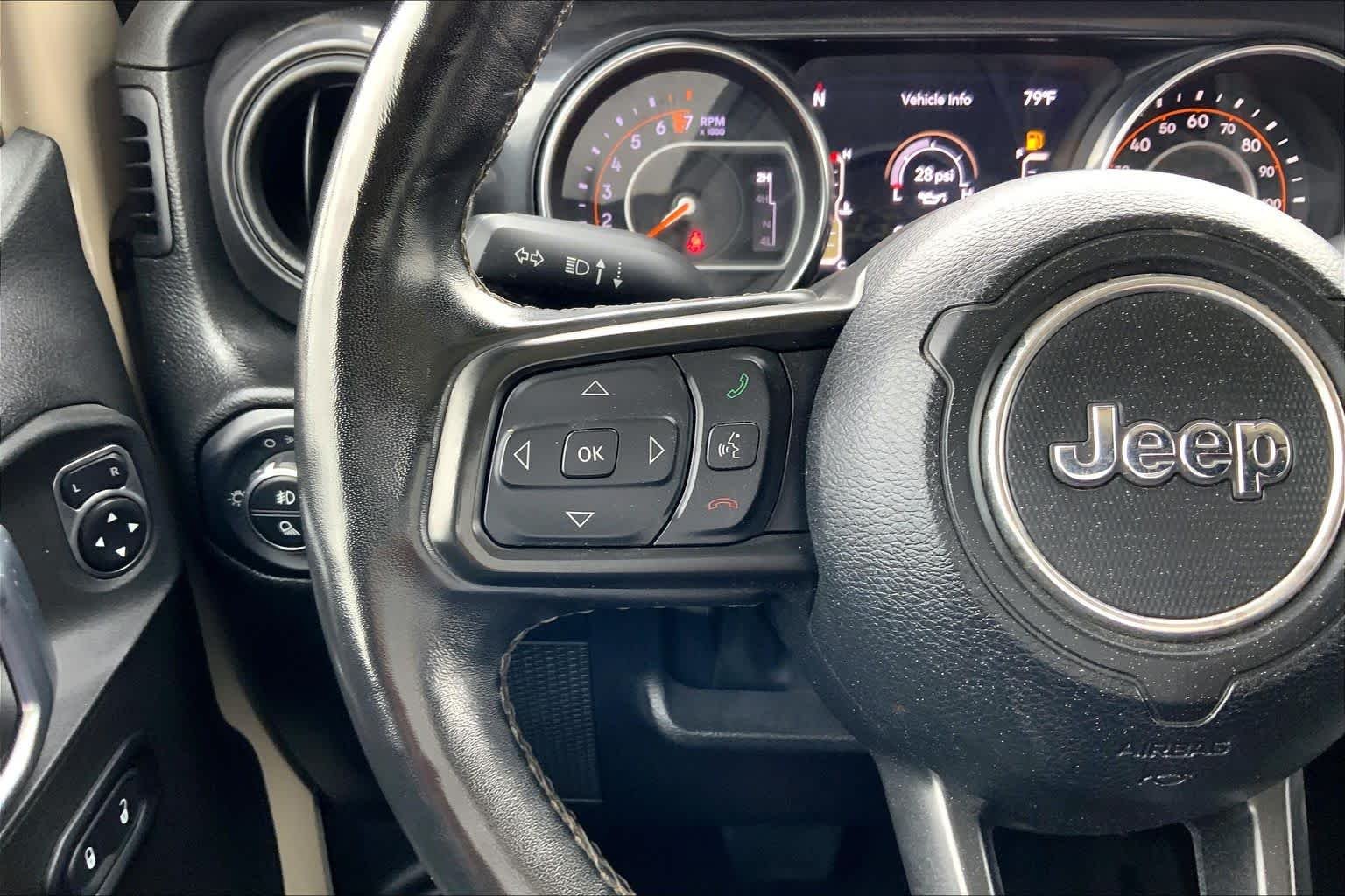 Used 2022 Hydro Blue Pearlcoat Jeep Altitude image 23