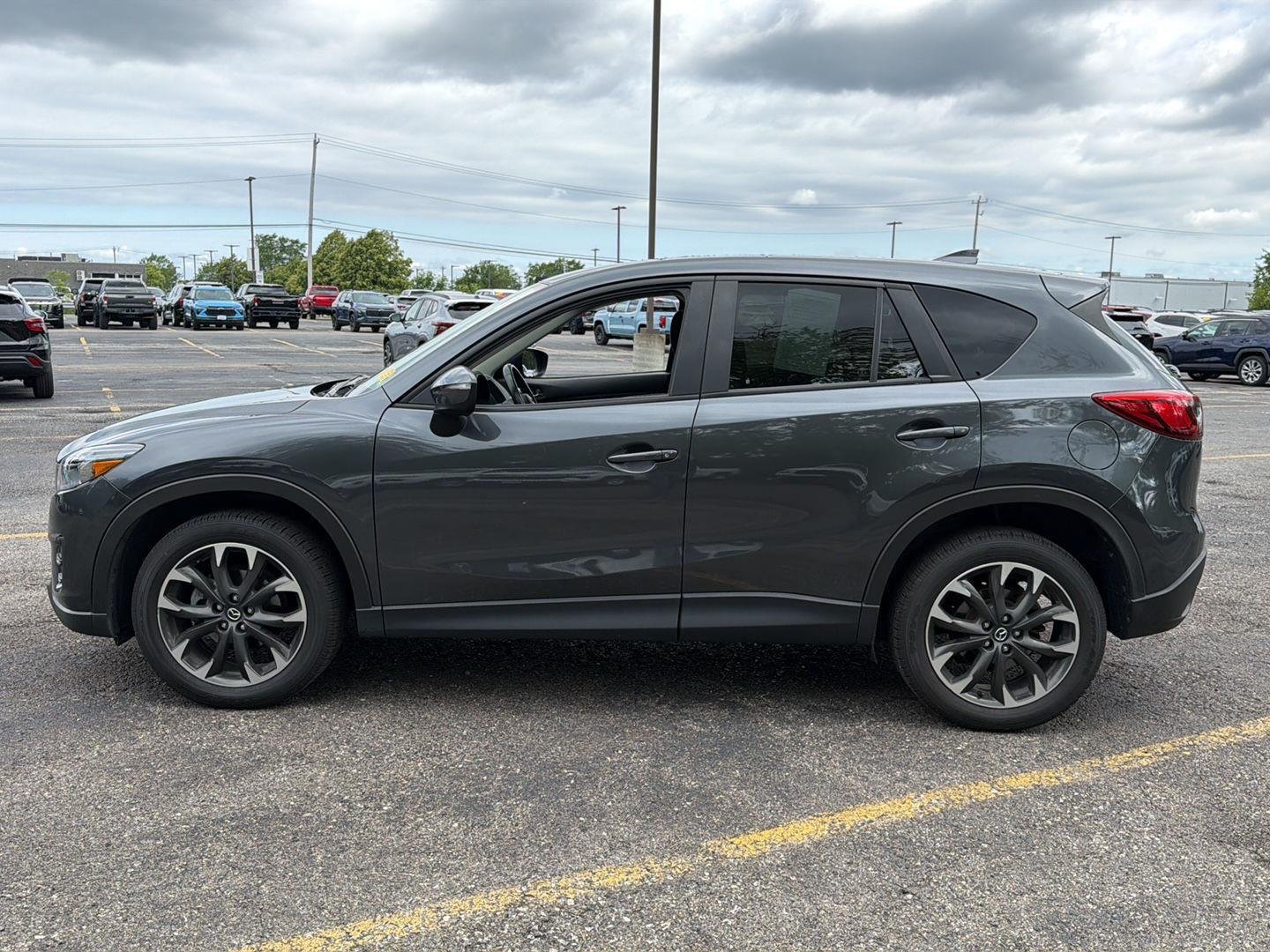 Used 2016 Meteor Gray Mica Mazda Grand Touring image 11