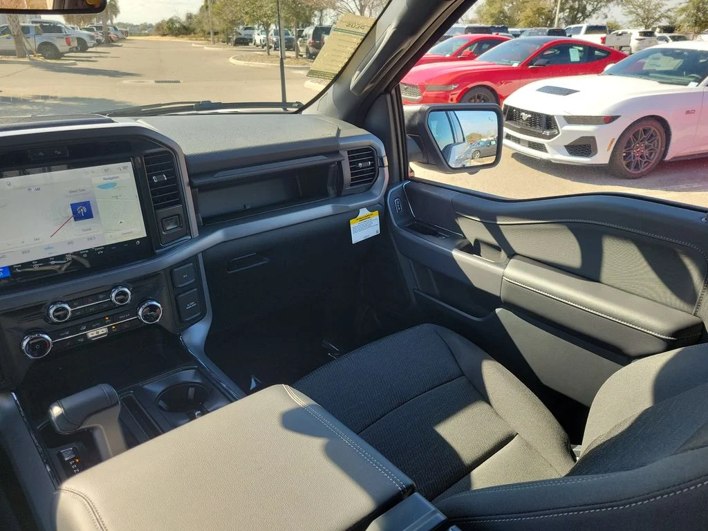 New 2026 Oxford White Ford XLT image 13