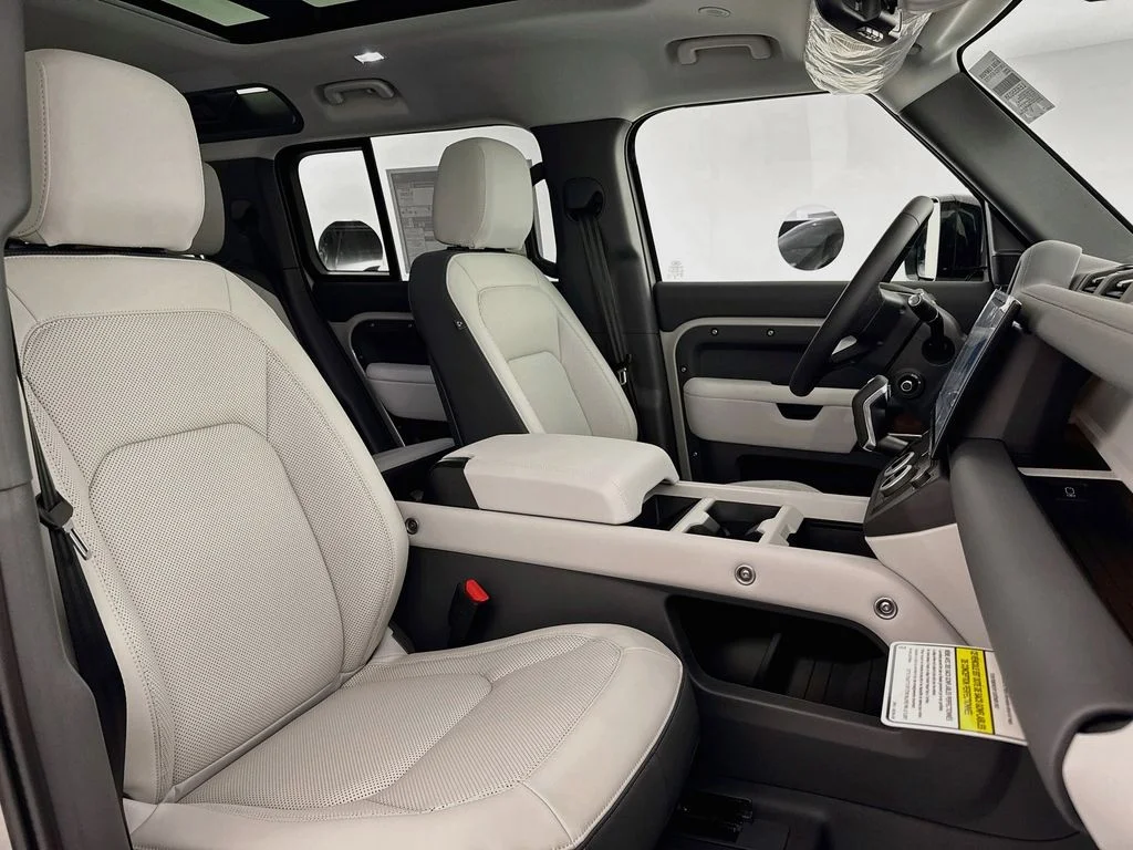 New 2026 Borasco Grey Land Rover X-Dynamic SE image 29