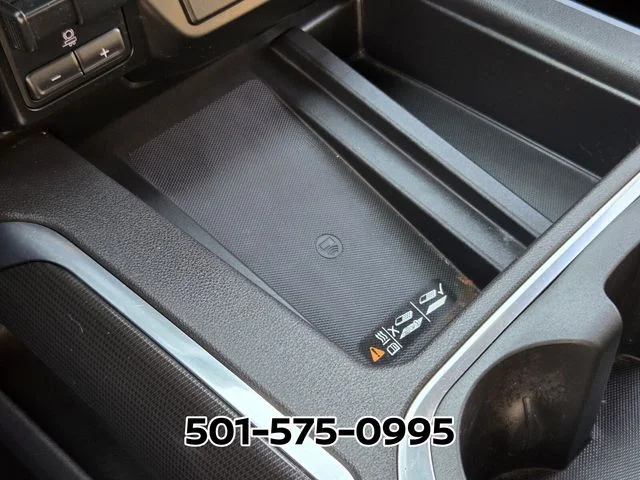 Used 2021 White GMC AT4 image 31