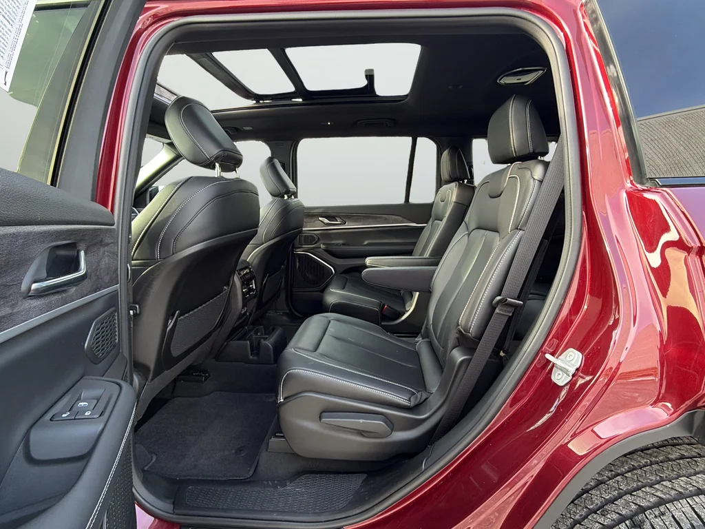 Used 2025 Red Jeep Limited image 17