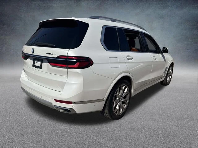 Used 2023 White BMW xDrive40i image 11