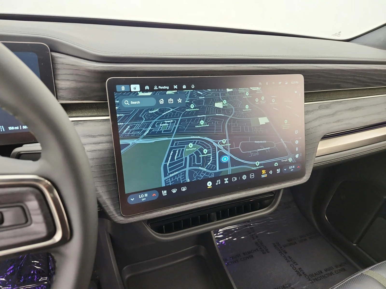 Used 2025  Rivian Adventure image 14