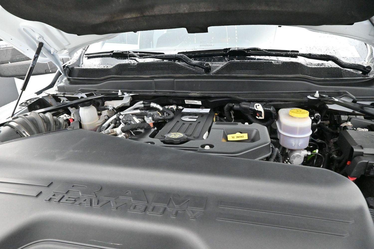 Used 2025 White Ram Big Horn image 35